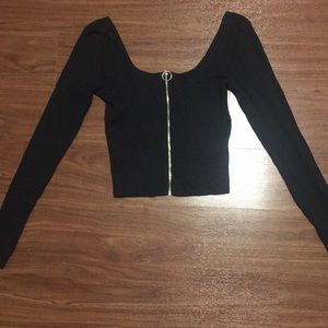 Cute black crop top! Never worn!